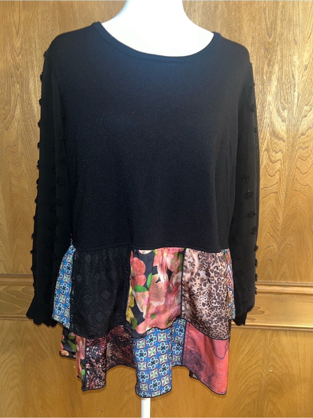 Sz XL John Mark Black Mixed-Print Ruffle Sweater Tunic